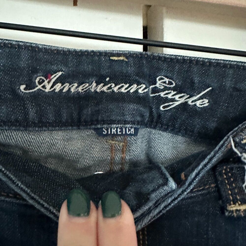 American Eagle Outfitters Dark Blue Cropped Jeans - Picture 2 of 4